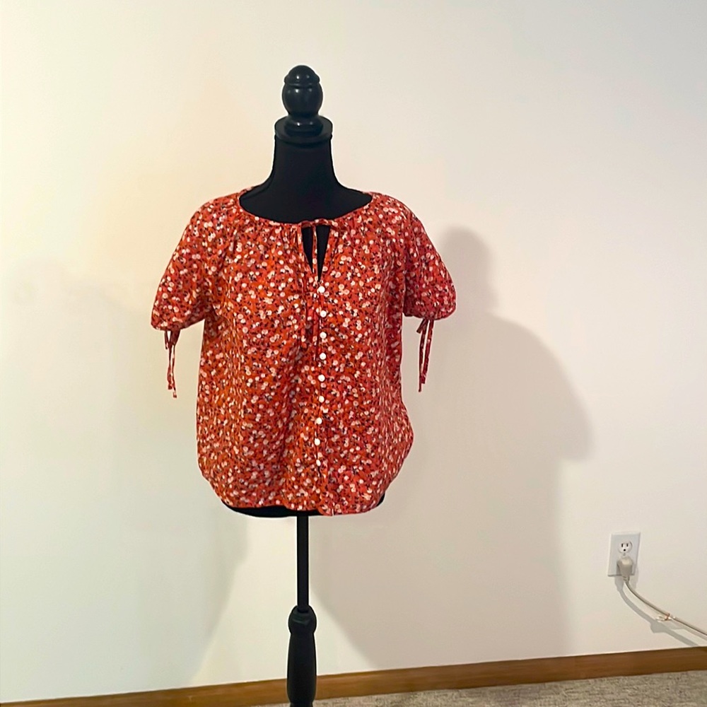 Women’s coral floral print